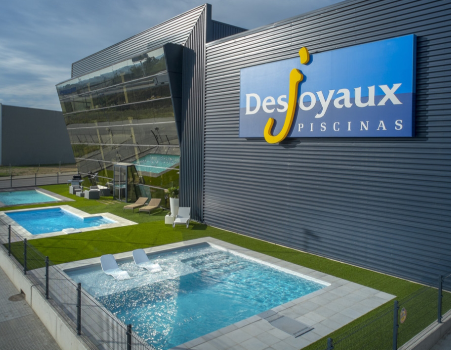 INSTALLAZIONE PISCINE